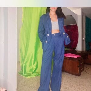 Elegant Women's Blue Linen Pantsuit